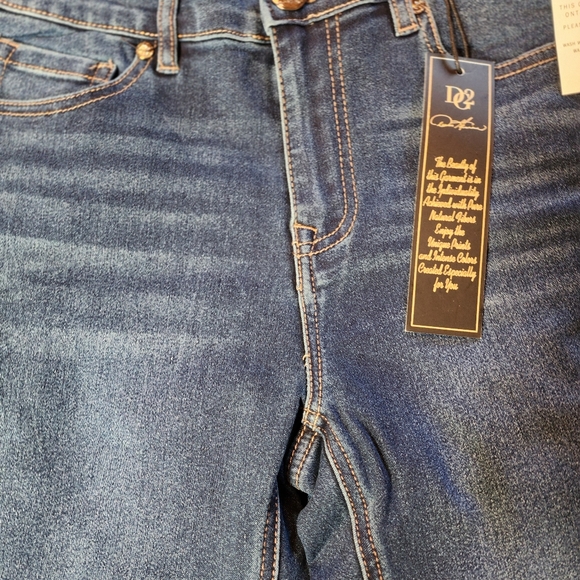 NWT DG2 Diane Gilman Classic Stretch Skinny Denim Jegging Indigo Blue 4 Uplifter - Picture 2 of 3